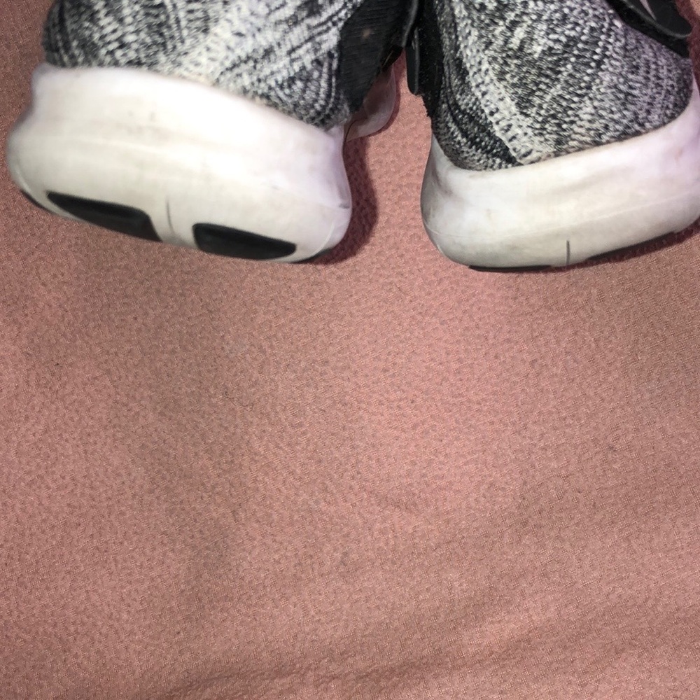 Nike Free Run Flyknit - Picture 5 of 5